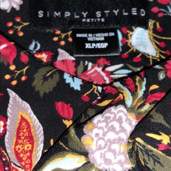 Floral Tank Top - Picture 2 of 3